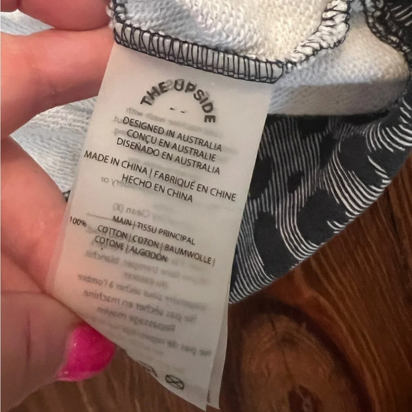 THE UPSIDE Blue Indigo Leopard Pullover Hoodie Navy - Picture 6 of 8